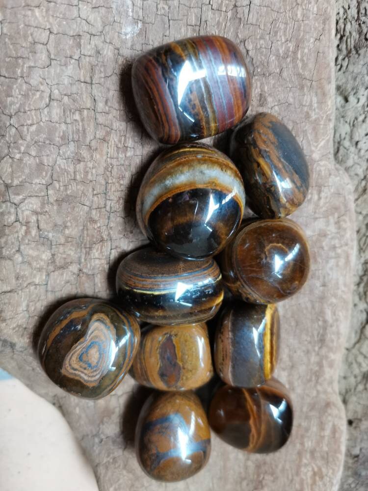 Pierre Naturelle Roulée d'œil de Fer