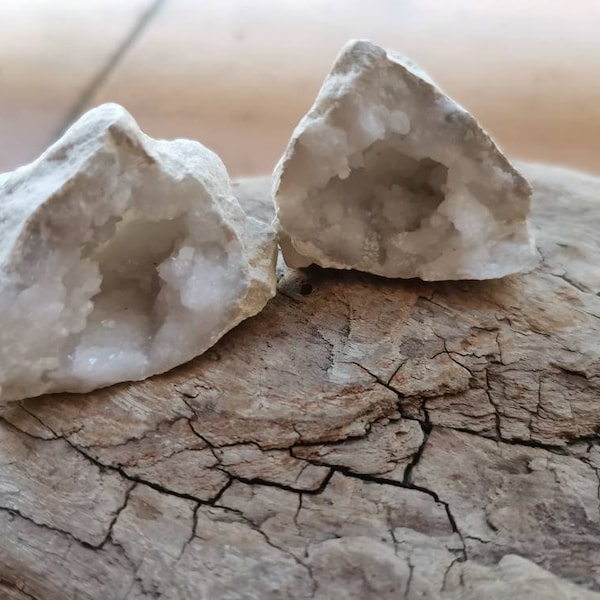 Mini rock crystal geode