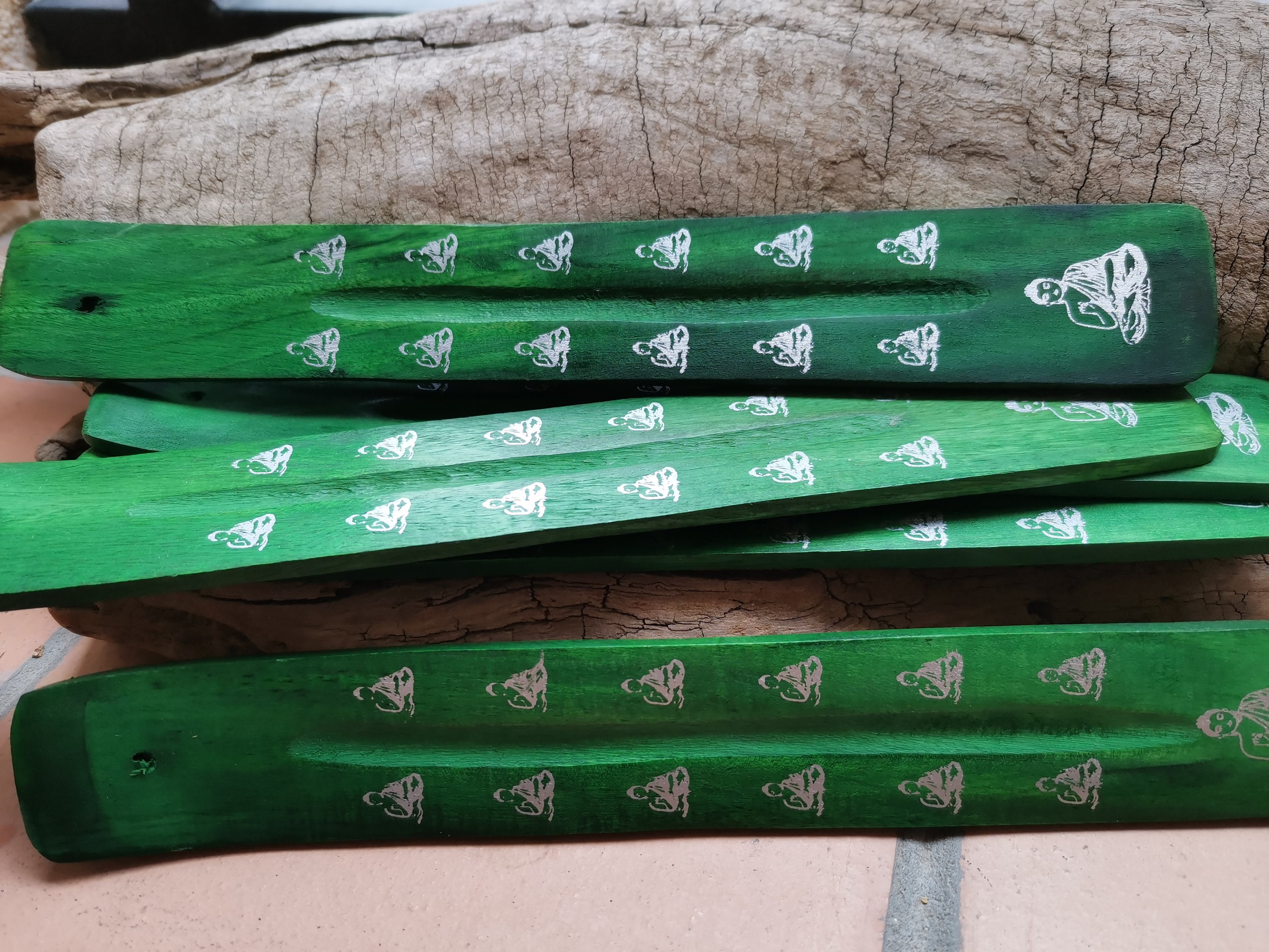 Porte Encens Vert avec Des Bouddhas