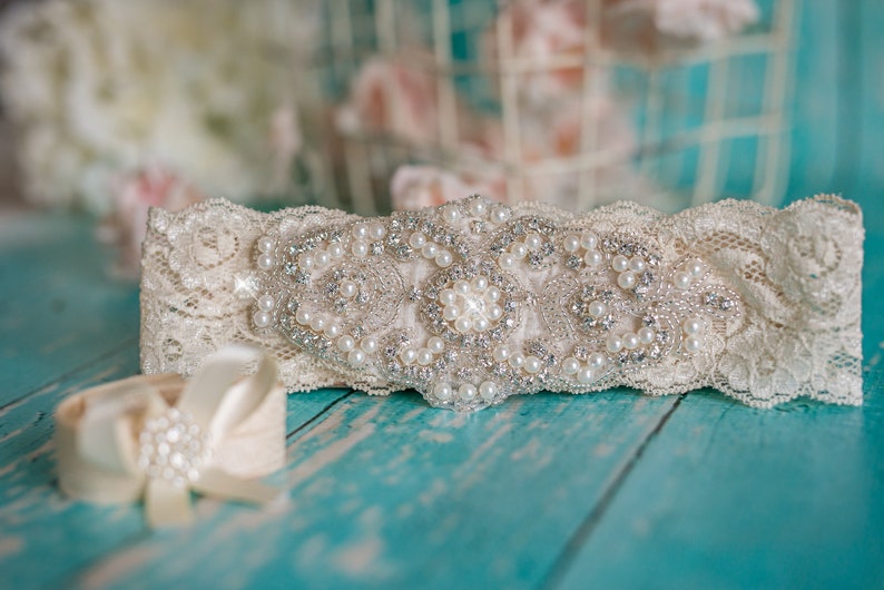 Ivory Wedding Garter White Beaded Non Slip Bridal image 2