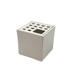 Studio Opi, White space age mod. Ikebana A ceramic vase / ashtray, Gabbianelli Italy ca. 1970