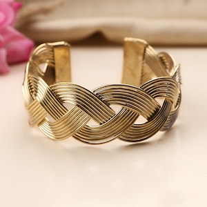 Braided Gold Brass Cuff Bracelet – Handwoven Style Textured Bangle – Adjustable Statement Jewelry – Gift for Her or Boho Lover