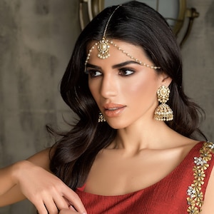 Kyles Collection | Earrings and Shinghar Patti Set | Indian Jewelry | Pakistani Jewellery | Party Wear | Gift For Her | Austrian Crystal |