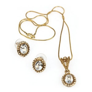 Kyles Collection | Lupita Swarovski Pendant Set | Swarovski Crystals | Christmas gifts | Indian Jewellery | Bridesmaid Gifts | Gift For Her.