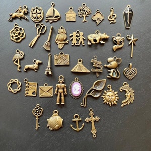 VINTAGE LENORMAND CHARM, oracle charms, for divination, Tarot, oracles, cards, deck, casting charms,oracle charms, lenormand