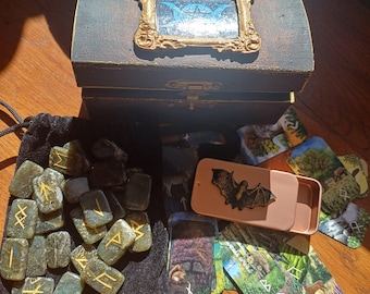 Labradorite Rune Set, Handcrafted Wooden Box, Rune Divination Kit with Mini Cards by Maria Välja, Norse Runes, Gift Set