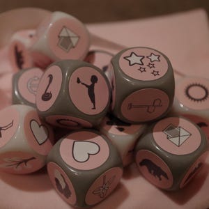 Lenormand 6 dados + bolsa, dados oráculo de acordo com Madame Lenormand, conjunto de dados, Dé d'Oracle d'après Madame Lenormand, jeu de dés