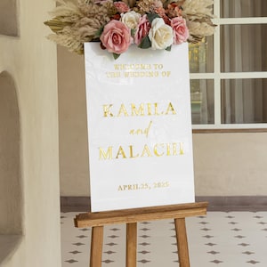White Acrylic Wedding Sign With 3D Gold Mirror Names - Acrylic Wedding Welcome Sign - Personalized Wedding Signs - Reception Signage