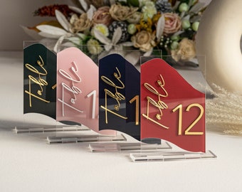 Wedding Table Numbers - Gold Wedding Table Signs - Wedding Table Decor - Clear and Gold Mirror Acrylic Signs - Modern wedding Table decor