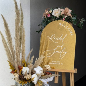 Arched Wedding Sign, Gold Mirror Acrylic Welcome Sign, Gold Mirror Wedding Signage, Wedding Reception Decor, Wedding Stationery