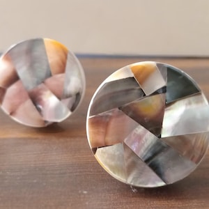 Mother of Pearl & Stone Knob – Decorative Cabinet Drawer Pull for Kitchen, Bedroom, Nursery