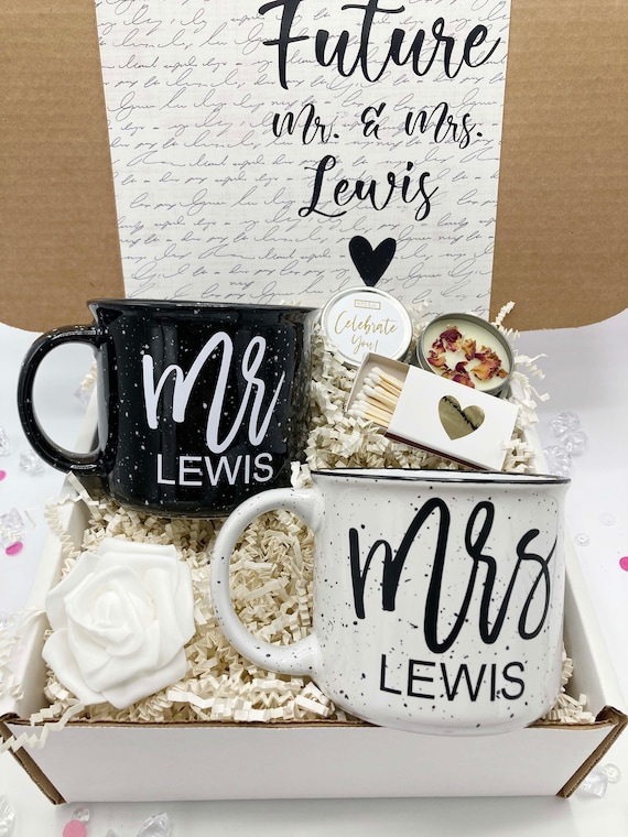 Engagement Gifts for Couples, Wedding Gifts for Newlyweds, Unique Wedding  Gifts, Wedding Gift Box for Couples, Best Friend Engagement Gift, Bride and