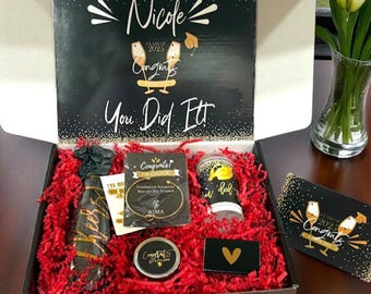 Graduation Gift Box for Her, Keepsake Bracelet, Class of 2026