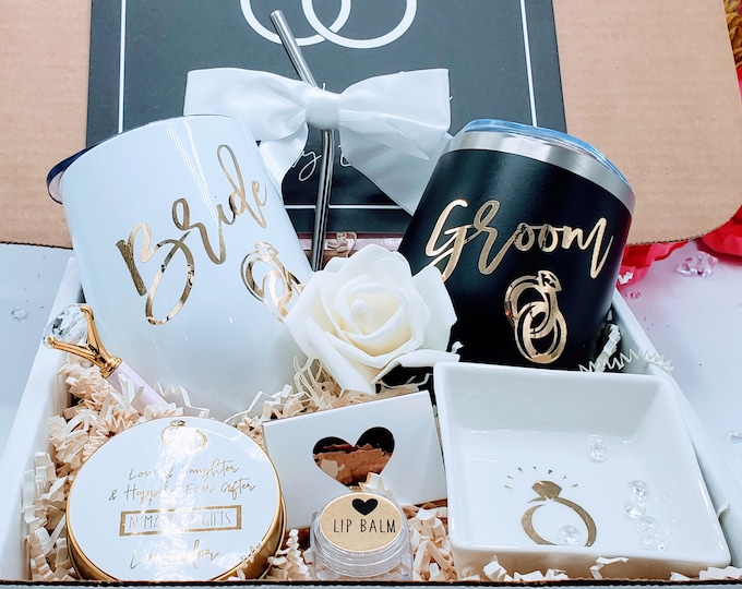 Couples Engagement Gift for Bride and Groom Gift, Bride and Groom Engagement gift box, Engagement Party Gifts for Couple Gift Ideas-EGFC002