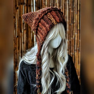 Kitty Mütze mit Bügel in Häkelmuster