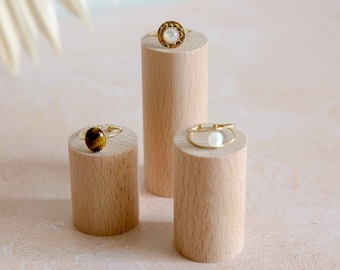 Round wooden ring display