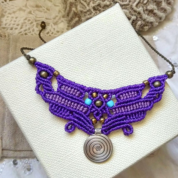 Collier en macramé avec spirale de style ethnique tribal/boho hippie bijoux alternatifs/collier en macramé romantique/cadeaux pour eux/choker