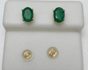 Emerald Oval stud earrings 1.45ct 7x5 14kt gold
