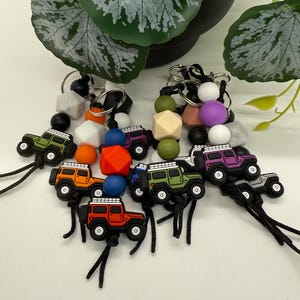 Jeep Silicone Bead Keychain - chunky tires