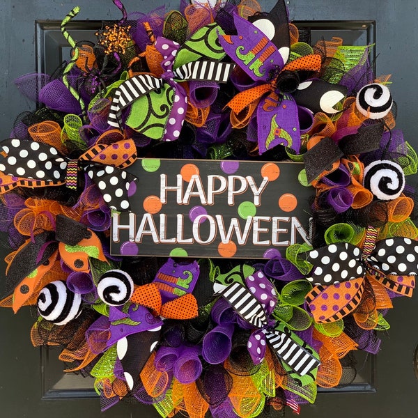 Black and white Pom Pom Halloween Wreath, **ready to ship**,Front door Halloween wreath, Happy Halloween Wreath, Halloween party decor