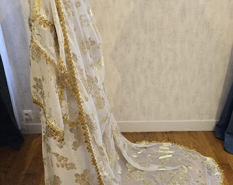 Vestido de novia tradicional chaoui argelino melhfa bereber blanco y dorado con cola mehlfa melhfa vestido oriental novia argelina
