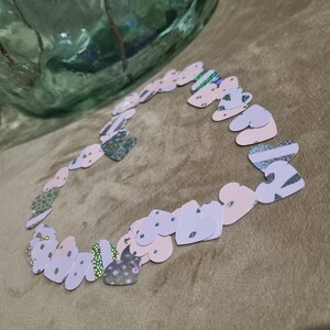 confetti coeur carton carte coloré rose clair lilas mauve décoration de table, anniversaire mariage ballon scrapbooking lettre holographique