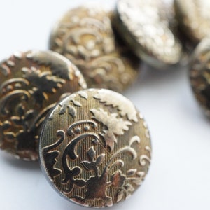 Vintage buttons - shank buttons - 15 mm, 6 pieces, shiny, antique bronze buttons with ornaments - plastic