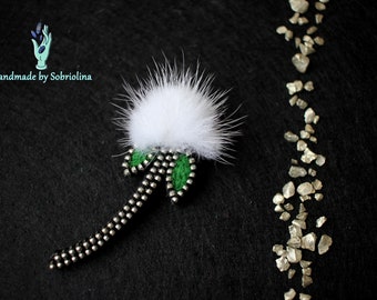 White Blowball - flower zipper brooch. Felted wool and natural fur flower pin brooch. Pin gift for woman Brooch. Pin felt Zipper jewelry