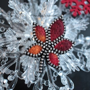 Red Orange Leaf Brooch - Leaf Brooch - Zipper Brooch - Leaf Wool Brooch - Pin gift for woman Brooch - Pin felt Zipper jewelry Brooch