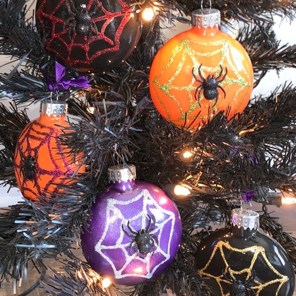 Halloween Ornament Set (6)