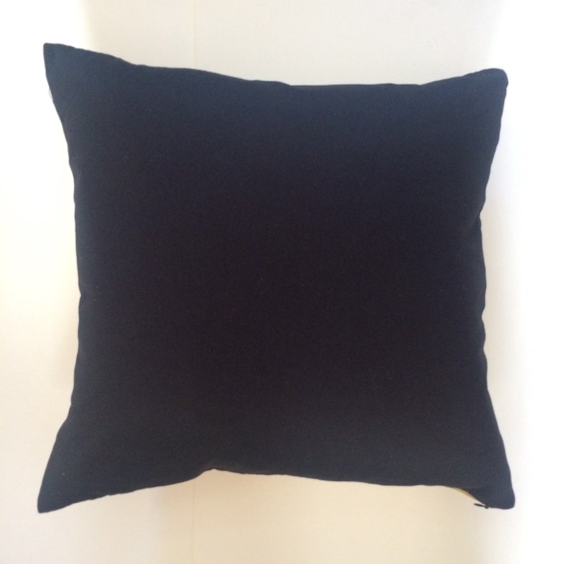 Blue Velvet Floral Cushion Cover, Country Farmhouse Decor bild 5