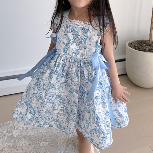 dusty blue velvet bridesmaid dresses Zapakasa Women Peacock Green Velvet Long Bridesmaid Dress with Slit Short  Sleeves Scoop Neck Mermaid Wedding Guest Dress main image 0