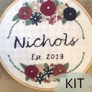 Custom last name embroidery kit / wedding gift DIY embroidery kit / family name embroidery hoop kit / housewarming gift