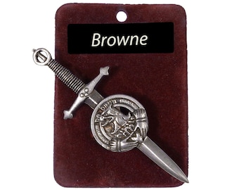 Broche para falda escocesa con escudo de la familia irlandesa Brown(e) (de Brun) - Fabricado en Escocia - Escudo de armas