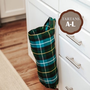 Homespun Tartan Plastic Bag Holder (tartans A-L)