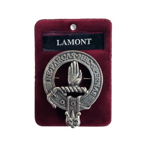 Lamont Cap Badge - Pewter Clan Crest Badge - Gaelic Themes Cap Badge or Brooch - Ne Parcas Nec Spernas