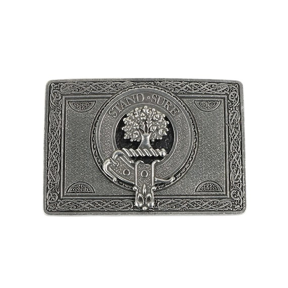 Kilt buckles top
