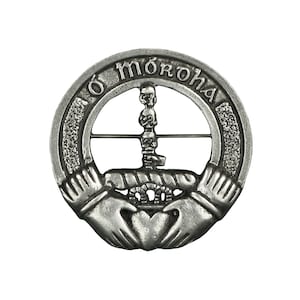 Moore (O&#39;Mordha) Irish Family Crest Cap Badge/Brooch - Made in Scotland