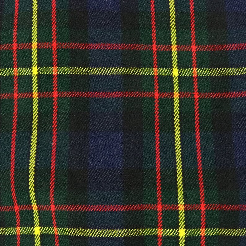 MacLaren Modern Tartan Crest Men's Short PM8