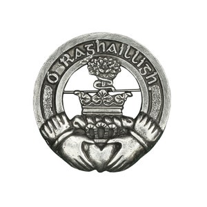 Reilly (O&#39;Raghailligh) Irish Family Crest Cap Badge/Brooch - Made in Scotland