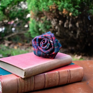 Premium Scottish Wool Tartan Rose | A-M Tartans