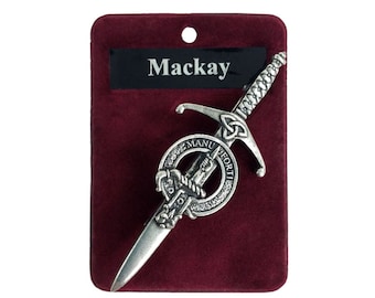 MacKay Clan Crest Kilt Pin - Gaelic Themes Kilt Pin - Manu Forti
