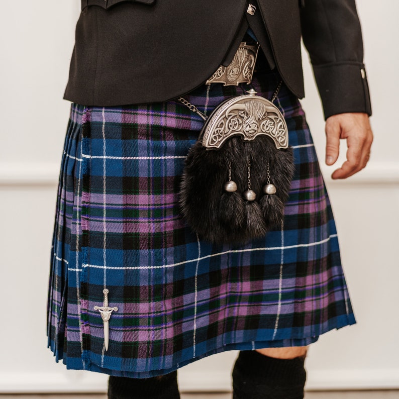 Quality Wool Blend Kilt w/ Matching Flashes and Hanger Tartans M-Y image 3