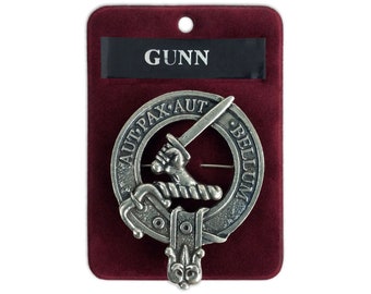 Gunn Cap Badge - Pewter Clan Crest Badge - Gaelic Themes Cap Badge or Brooch - Aut Pax Aut Bellum