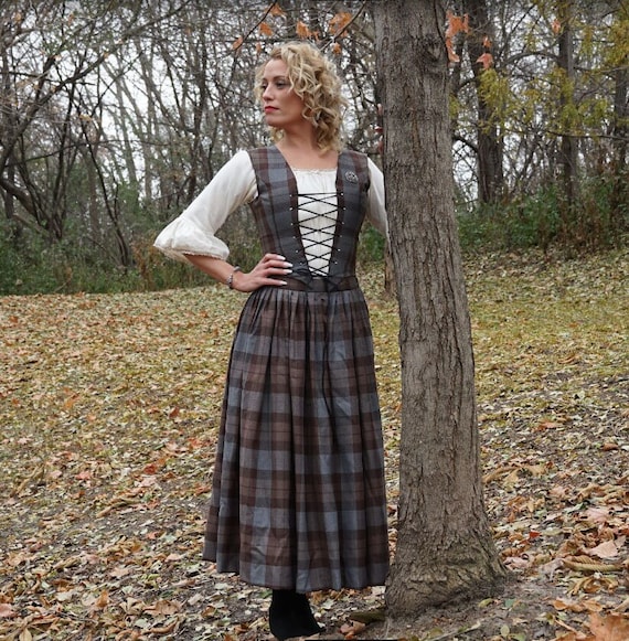 Outlander Tartan Gathered Skirt in Officially Licensed Poly/Viscose Tartan Woven in Scotland - Outlander Tartan Outlander Tartan Gathered Skirt in Officially Licensed Poly/Viscose Tartan Woven in Scotland - Outlander Tartan