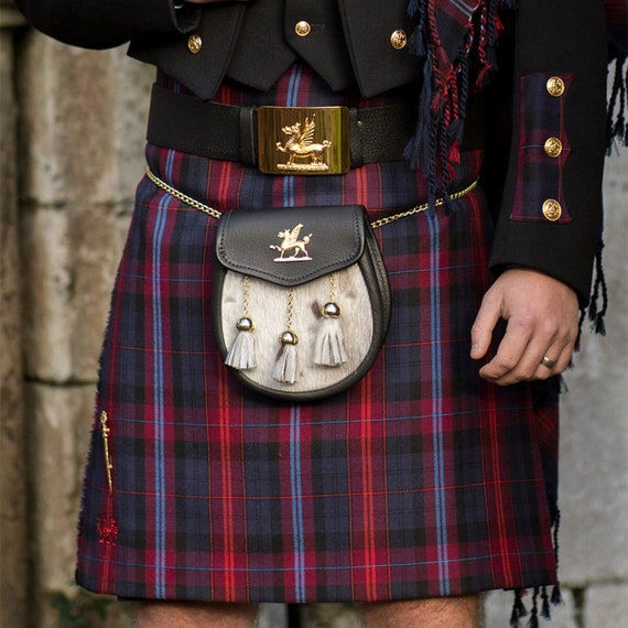 Kilt hanger deals