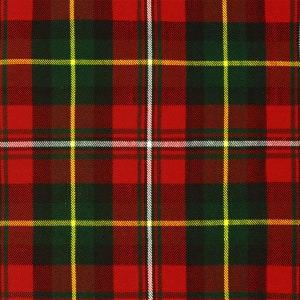 Puede incluir: Tela de tartán roja, verde, amarilla y blanca con textura tejida.