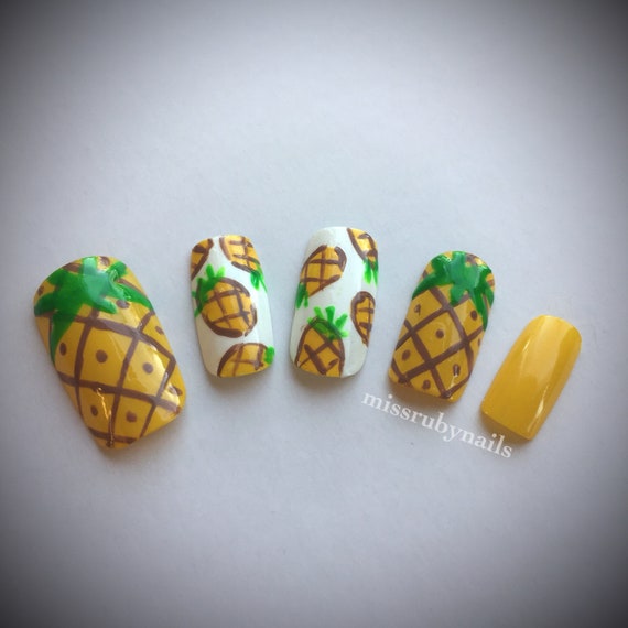 pineapple nail art | Nail Bunny