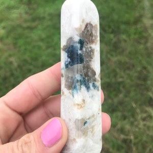 Black Hills Blue Tourmaline Wand USA 98g
