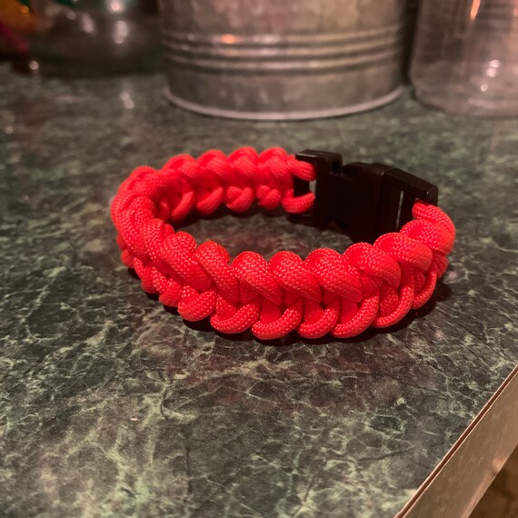 Shark tooth Paracord bracelet